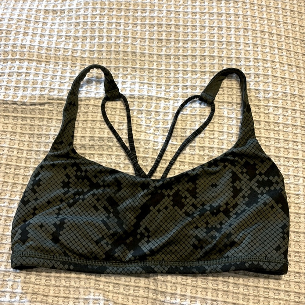 Great used condition Lululemon bra